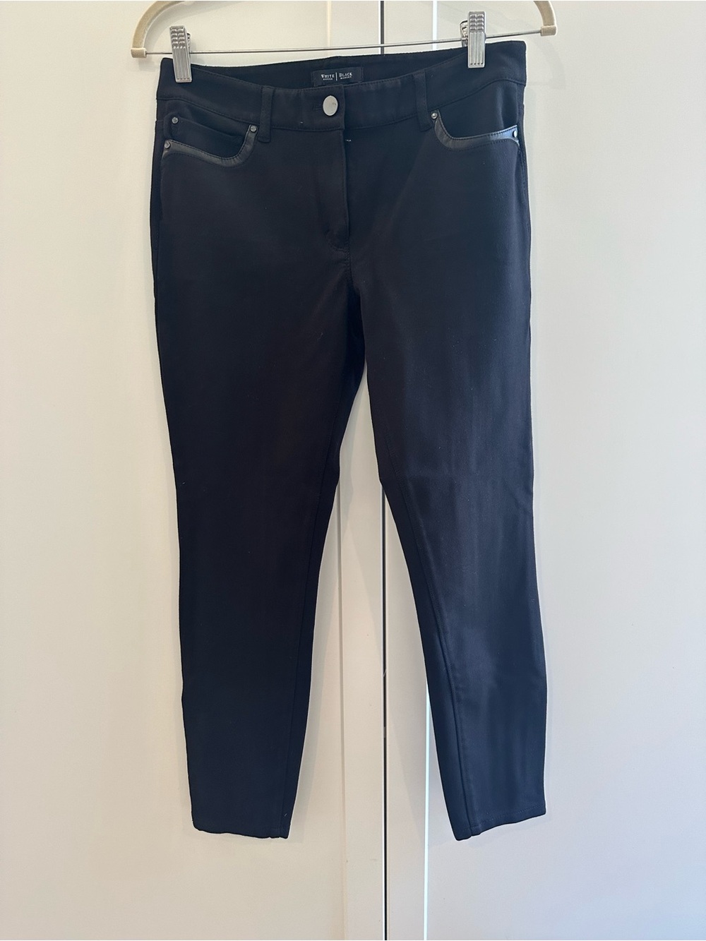 White House Black Market Black Skinny pants with faux leather trim on pockets
